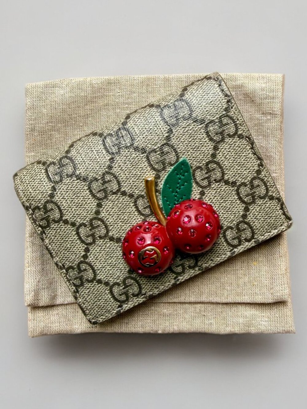 Gucci GG Supreme Monogram Cherries Compact Wallet